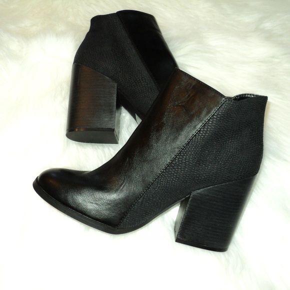 Charlotte Russe Shoes - CHARLOTTE RUSSE TORO CHUNKY HEEL PRINT ANKLE BOOTS